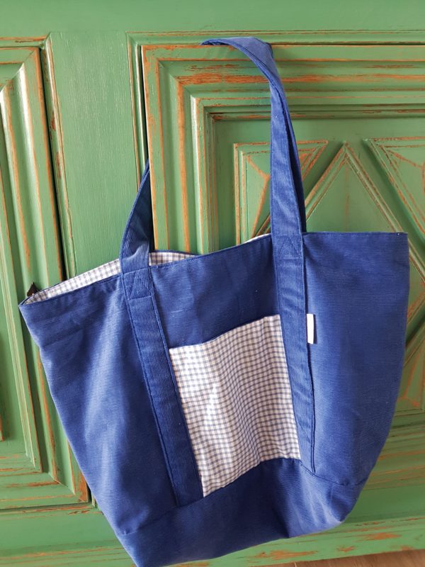 trasnformer des vêtements en sac cabas et accessoires. mode eco responsable et engagée